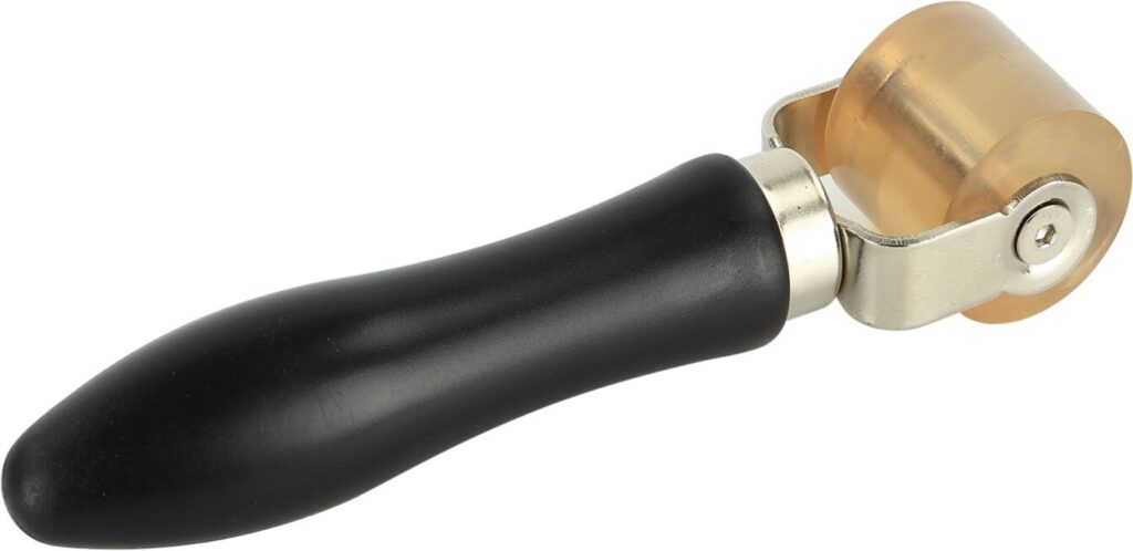 Aandruk roller voor verwerking van isolatiemateriaal. Breedte roller 32 mm