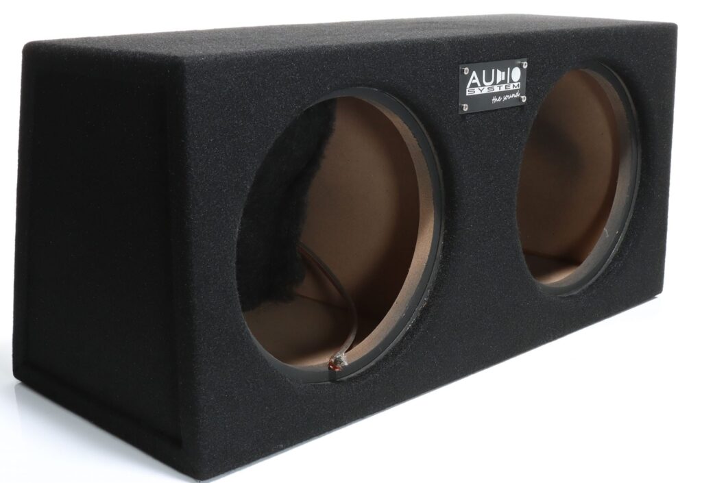 AUDIO SYSTEM Lege behuizing. Gesloten behuizing met 2x23 liter voor 25 cm bas